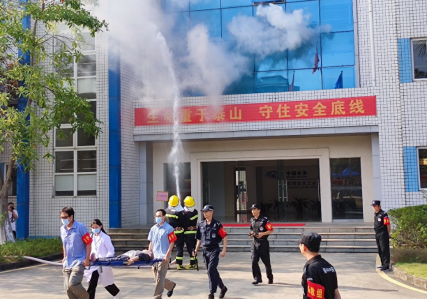 消防救援演练现场