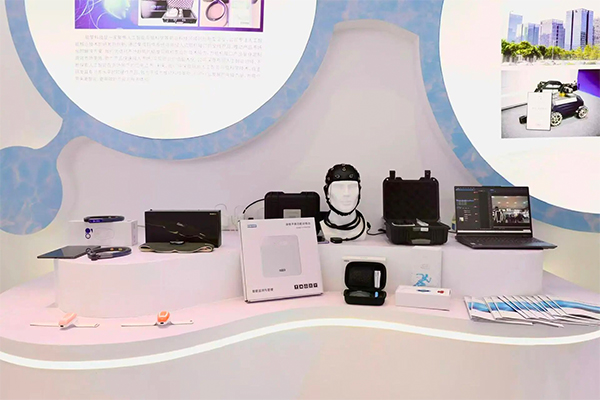 Cutting-edge products are on display. Cutting-edge products are on display.