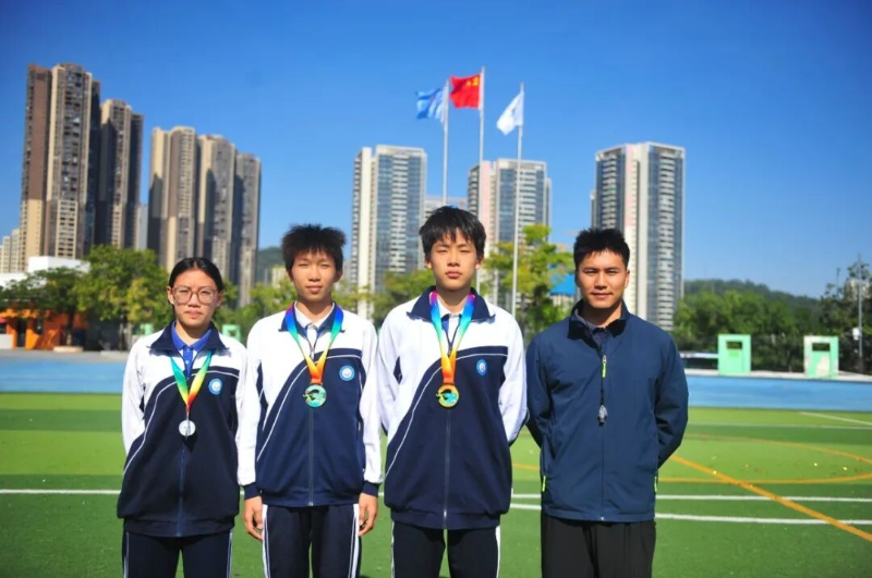 科源实验学校合影 12.jpg