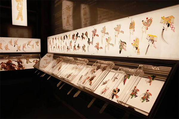 Shaanxi Huaxian shadow puppets on display at Shenzhen Pingshan Changshou Dramaville.