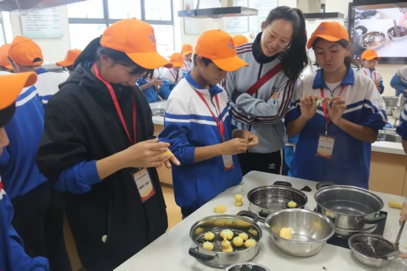 一场行走的传统面塑文化课堂 图1.jpg