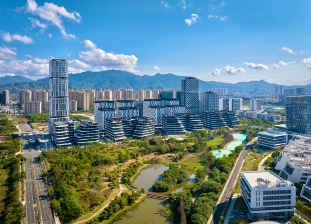 深圳坪山：AI赋能百业兴 科技人文共生长｜奋进“十五五” 跑好第一程