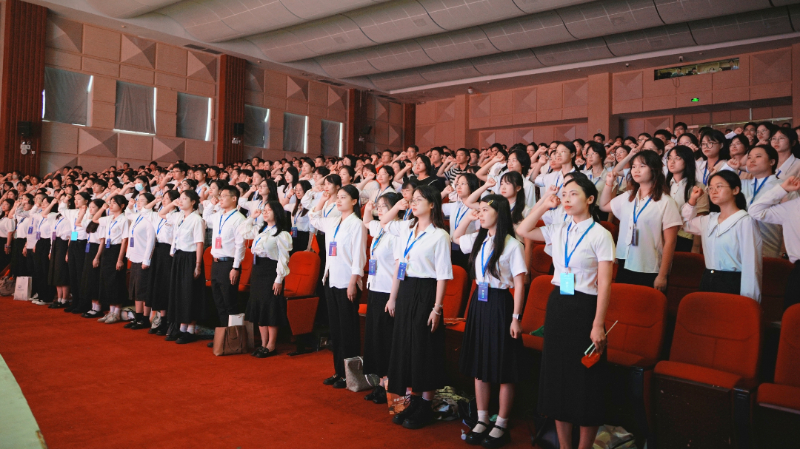 拓宽“引”的渠道,梯队建设教师队伍 图6.png