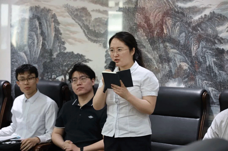 代表发言 图7.gif