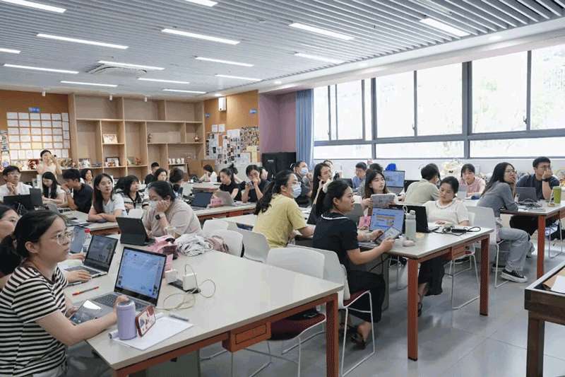 平台实训·讲练相融 锤炼智慧课堂实操本领 图2.gif