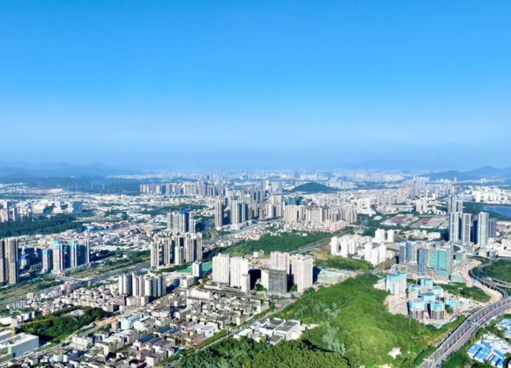 “光速”通信加码智能网联！这个院士领衔的工作组落地深圳坪山