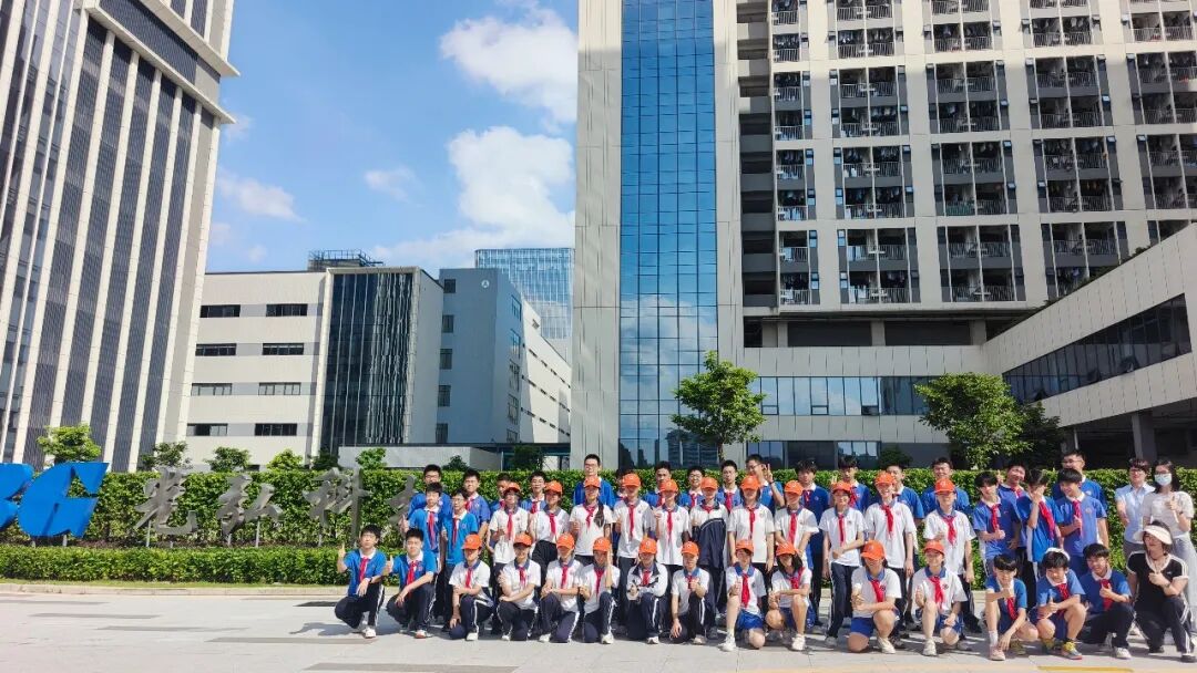 感受中国智造 | 锦绣学子走进光弘科技， 解锁“智造密码”