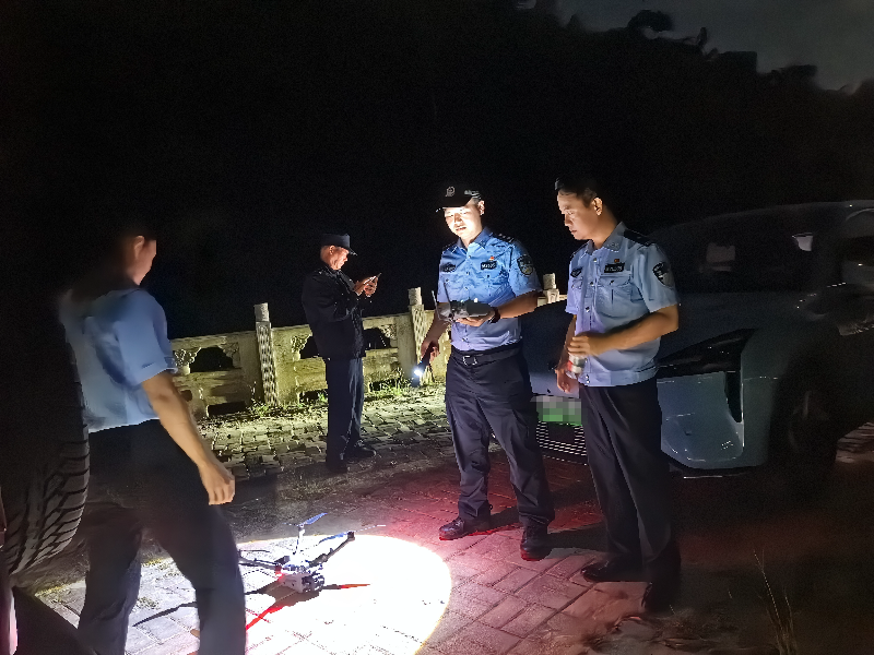人民至上、生命至上|坪山公安连夜攻坚,成功找回重病失联老人 2.jpg