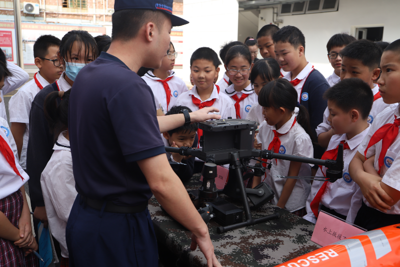 “坪山区政府开放日”系列活动之综合应急救援基地开放日1 “坪山区政府开放日”系列活动之综合应急救援基地开放日1.JPG