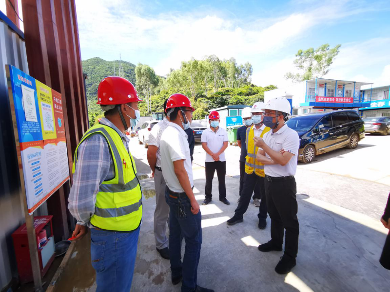 黄沛锋同志调研项目现场照片 图片1_800x600.png